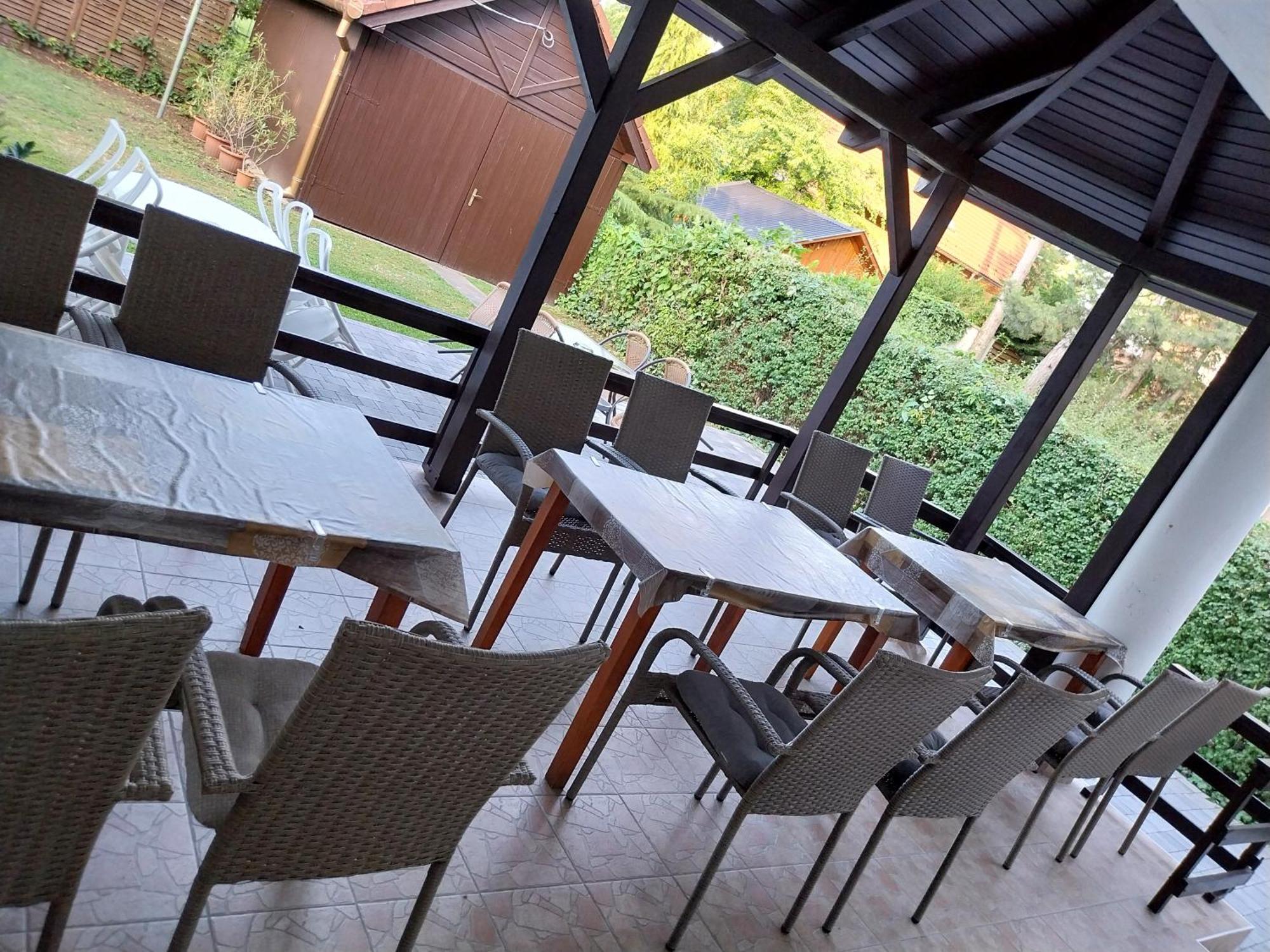Fenyves Vendeghaz - Siofok Apartment Ngoại thất bức ảnh