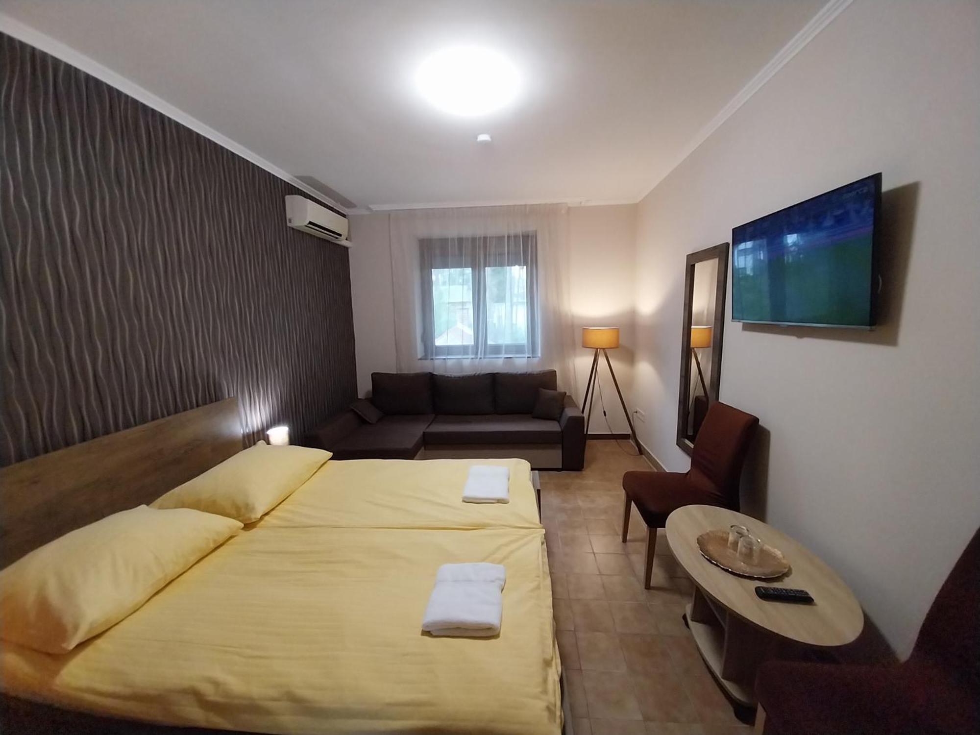 Fenyves Vendeghaz - Siofok Apartment Ngoại thất bức ảnh