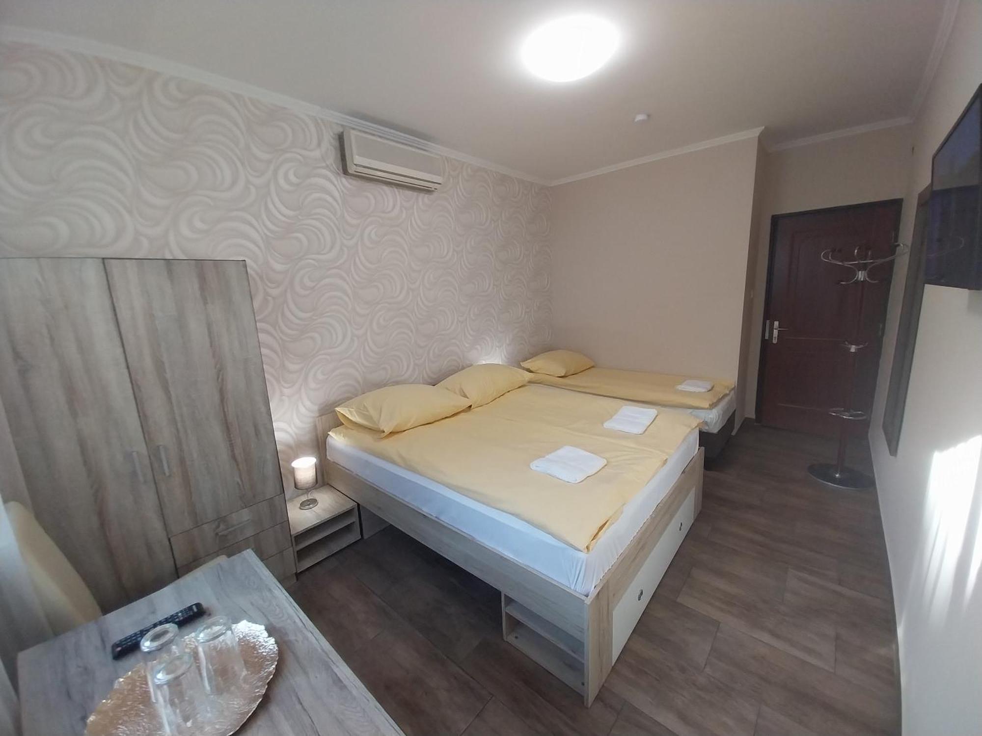 Fenyves Vendeghaz - Siofok Apartment Ngoại thất bức ảnh